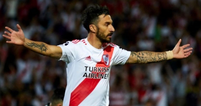 River quiere ponerse a un punto de la cima